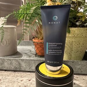 Monat Advanced Hydrating Conditioner